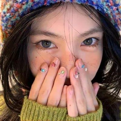 鸾凤嬉春